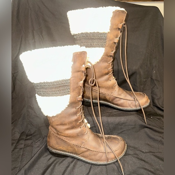 ⭐️FALL SALE⭐️ UGG Vintage Tall Moccasin Boots. Chocolate Brown. Sz 10 - Picture 1 of 6